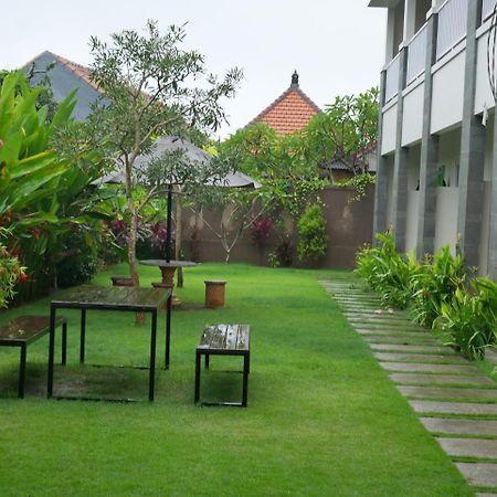 Adi Bali Homestay 울루와뚜 외부 사진