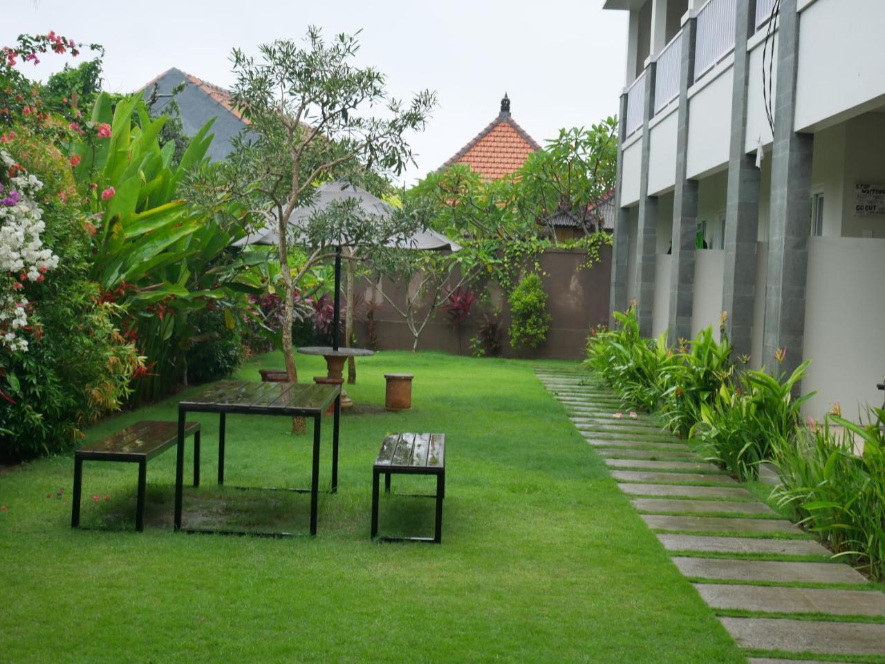 Adi Bali Homestay 울루와뚜 외부 사진